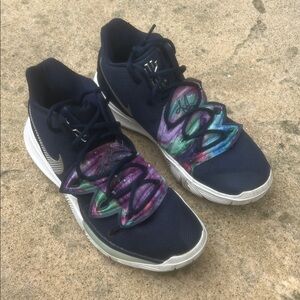 Nike Kyrie Irving V's Galaxy Navy Blue Basketball Sneakers Men's Size 8.5